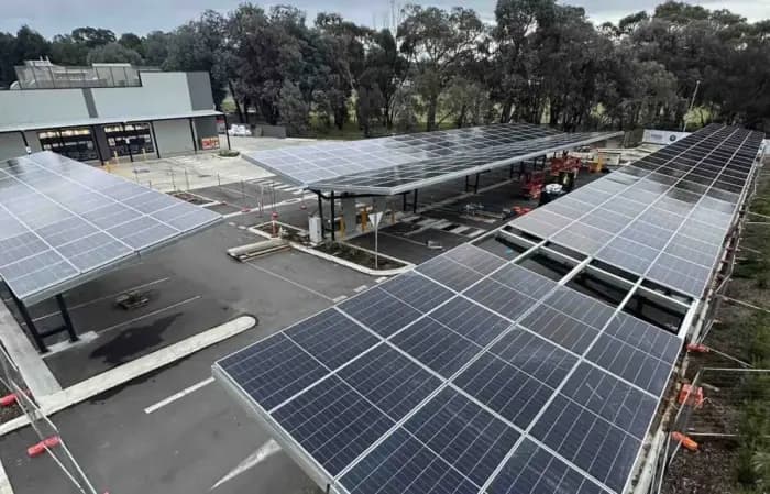 Panneaux solaire sur un parking
